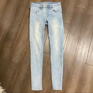 American Eagle Light awash Skinny Jeans
